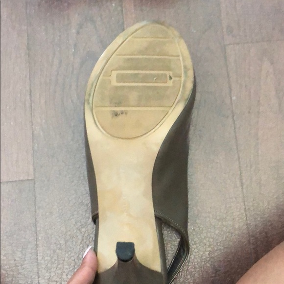 Heels - Picture 5 of 5